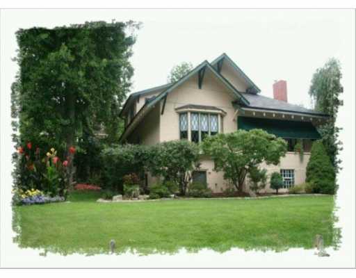 101 Alden Road Rosslyn Farms, PA 15106 - Photo 1 of 8 Exterior Front.