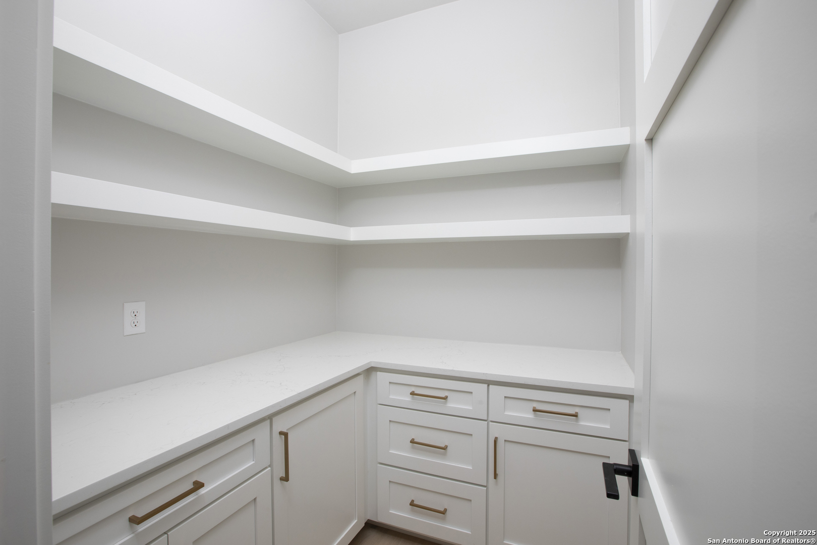 118 Obscure Way Spring Branch, TX 78070 - Photo 11 of 35