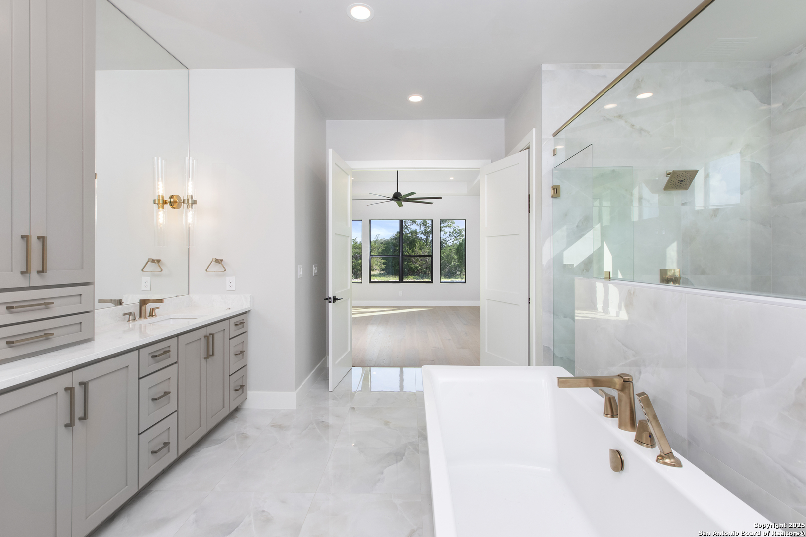 118 Obscure Way Spring Branch, TX 78070 - Photo 14 of 35