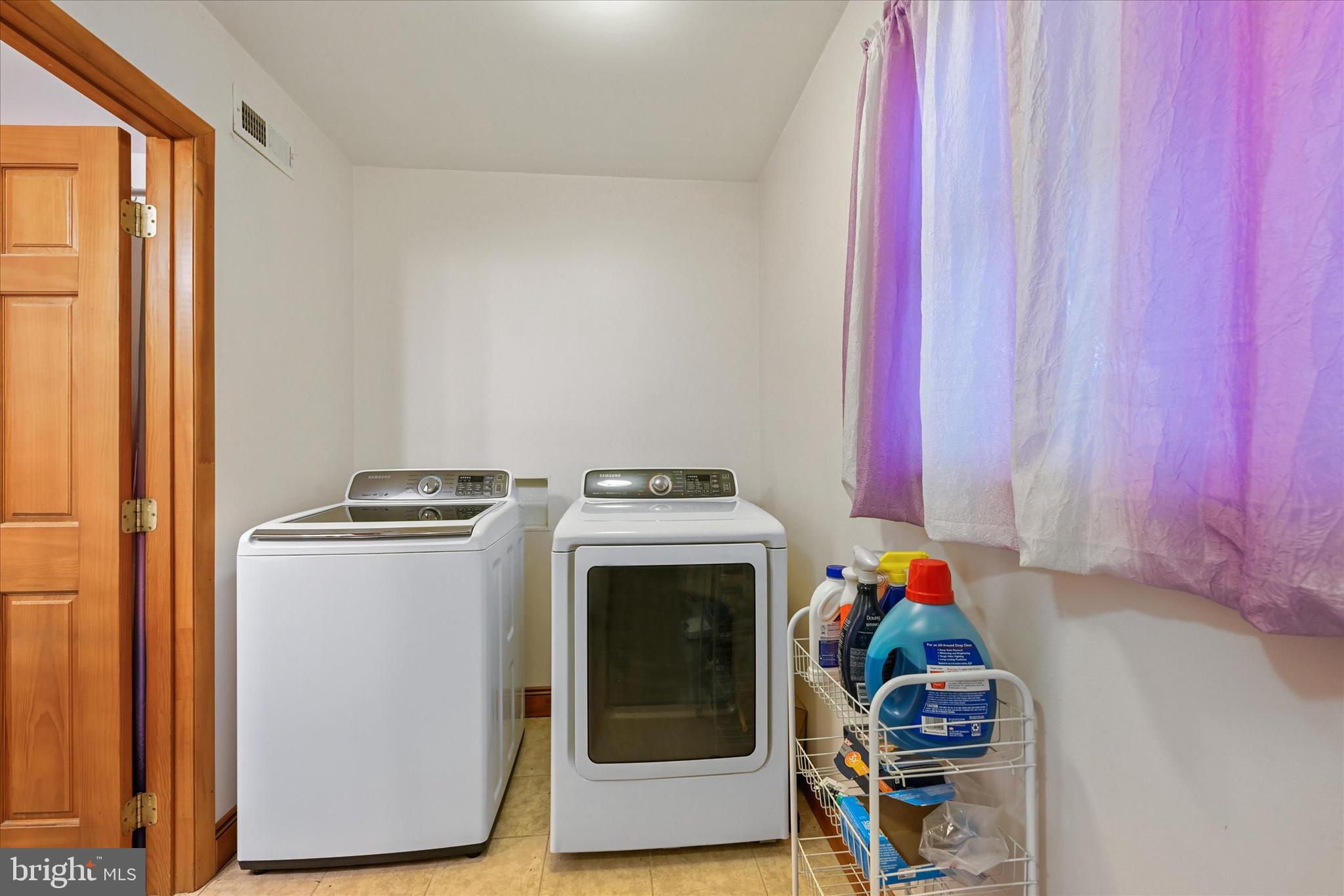 2006 Middleborough Road Essex, MD 21221 - Photo 8 of 22 Laundry