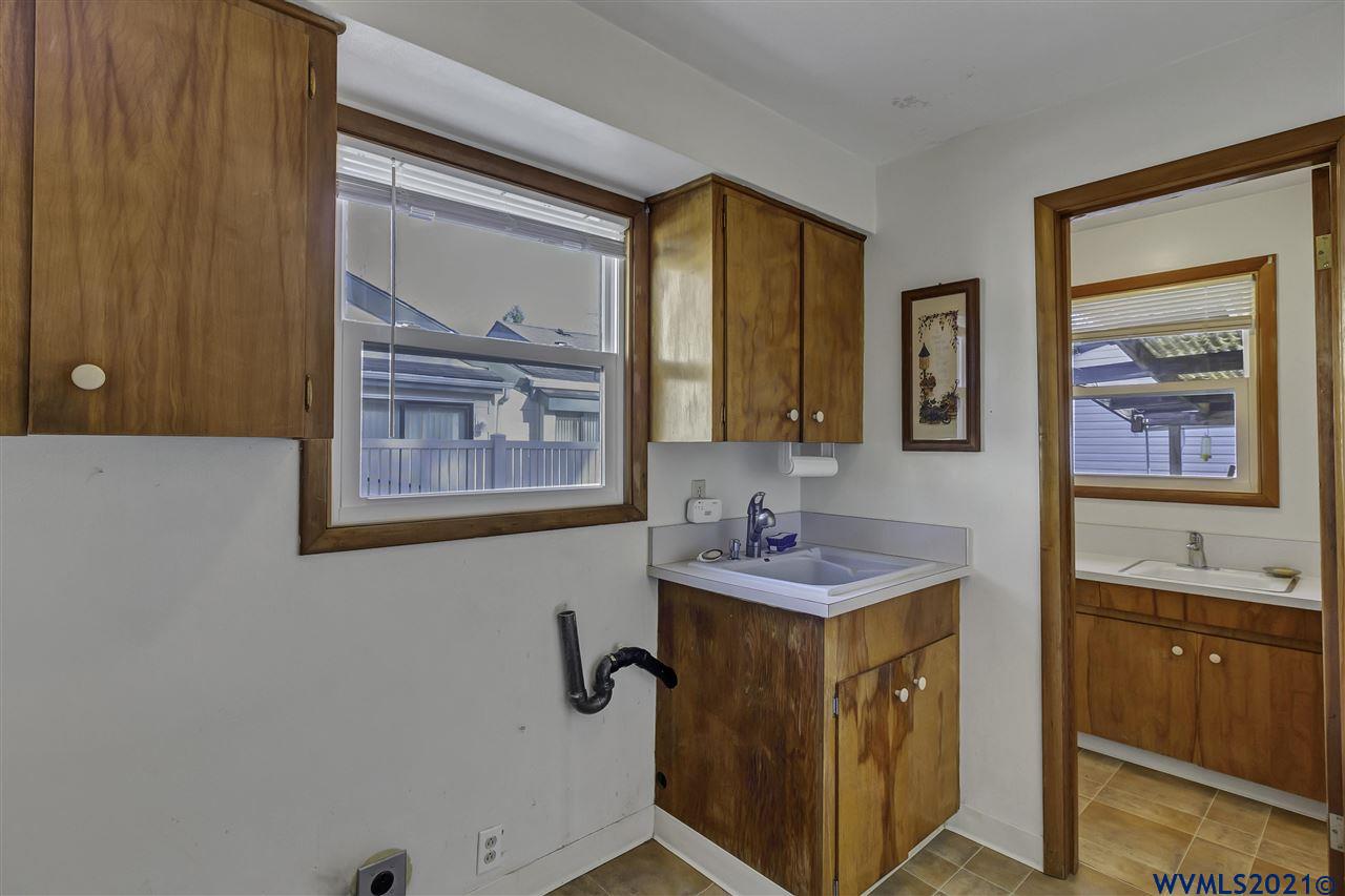 4348 Lone Oak Road Southeast Salem, OR 97302 - Photo 22 of 30 Gallery Image 22