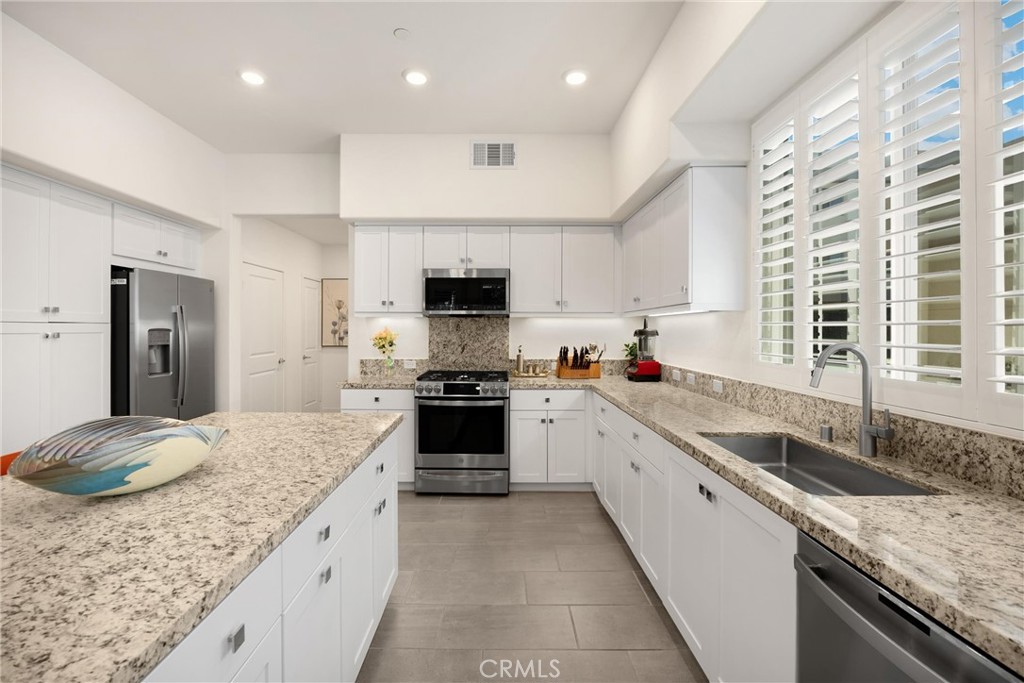 1867 Union Street Anaheim, CA 92805 - Photo 15 of 49