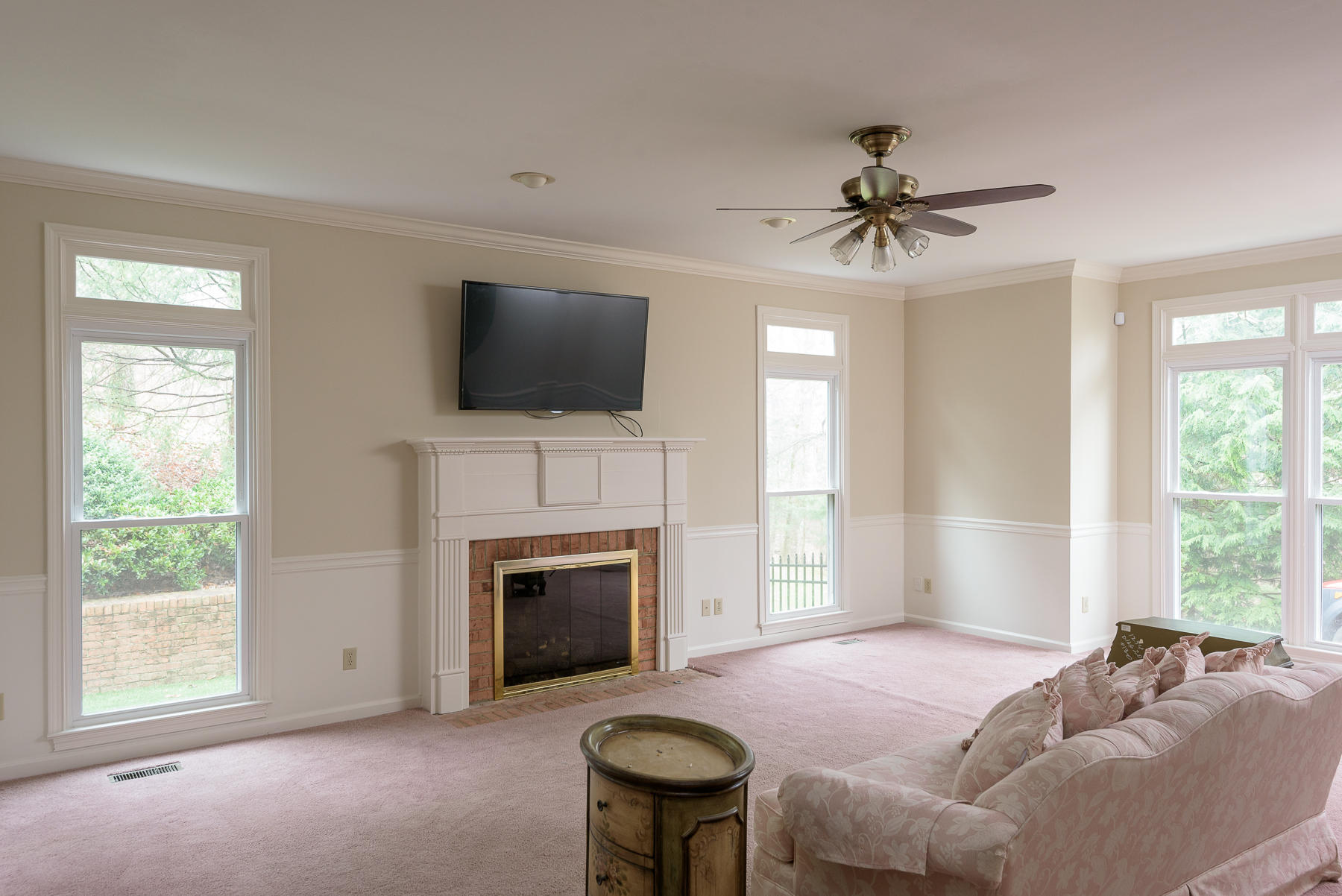 55 Cool Spring Road Signal Mountain, TN 37377 - Photo 10 of 29 Living Room