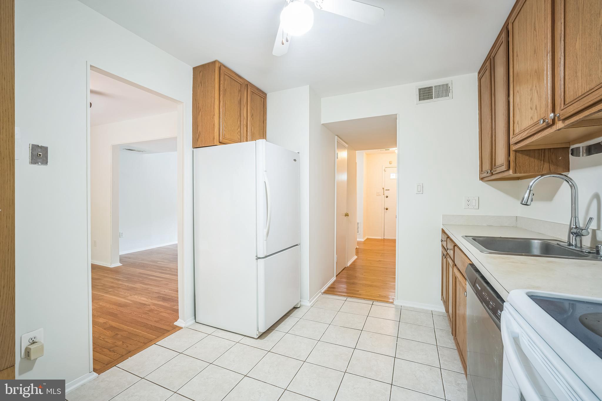8361 Luce Court Springfield, VA 22153 - Photo 9 of 29 Gallery Image 9