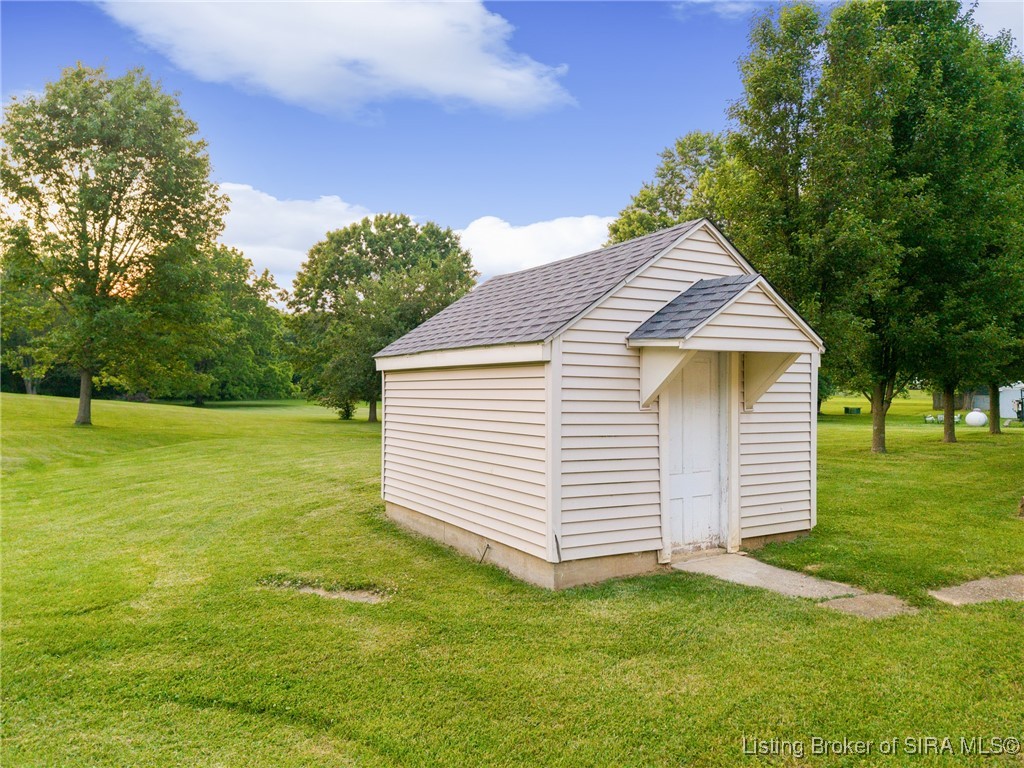 6995 Pekin Road Greenville, IN 47124 - Photo 31 of 39 Gallery Image 31
