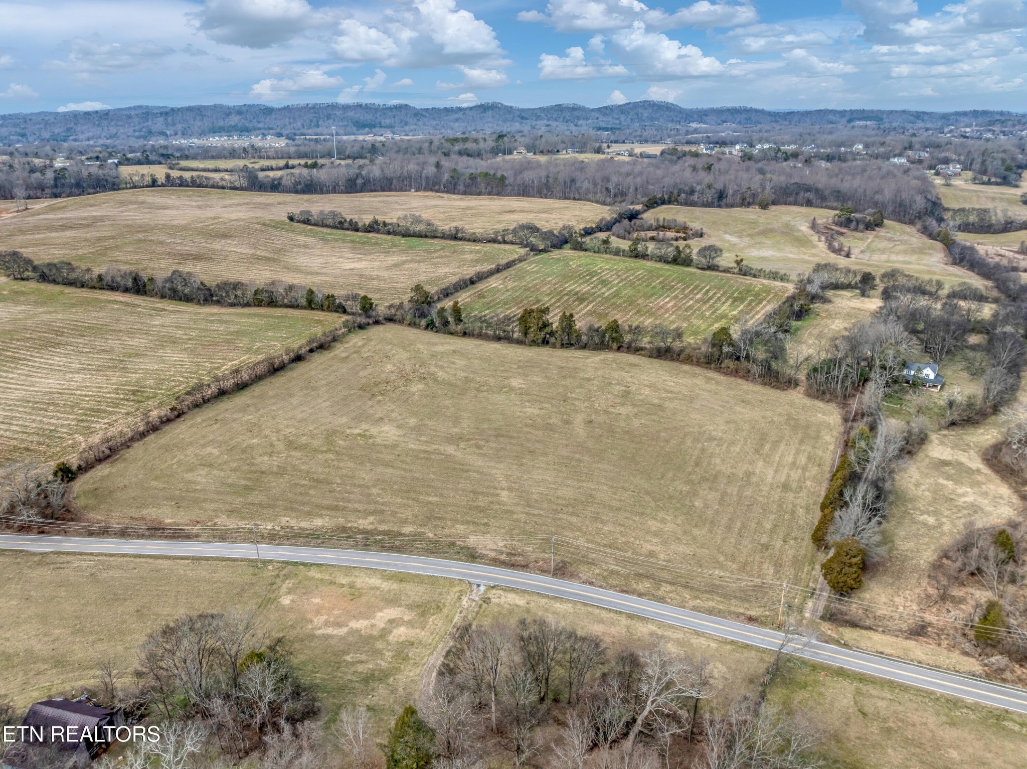 5365 Sevierville Road Maryville, TN 37804 - Photo 2 of 18 Gallery Image 2