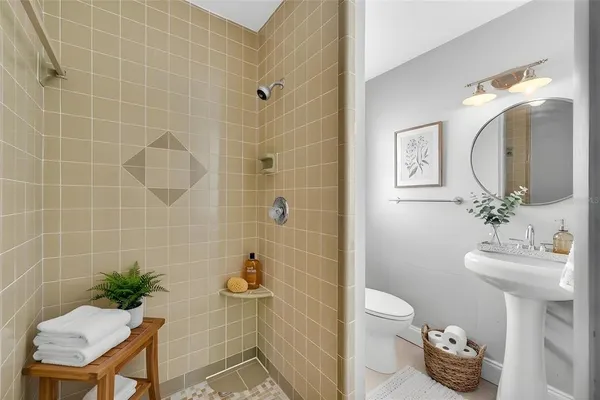 $2,600 | 124 Crystal Beach Avenue, Crystal Beach, FL 34683