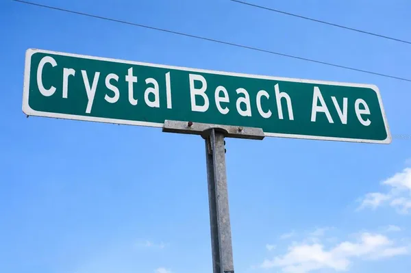 $2,600 | 124 Crystal Beach Avenue, Crystal Beach, FL 34683