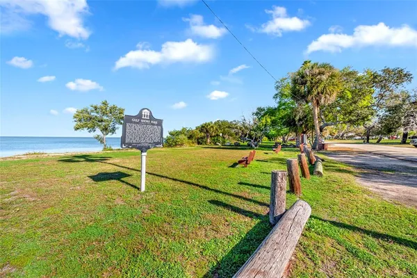 $2,600 | 124 Crystal Beach Avenue, Crystal Beach, FL 34683