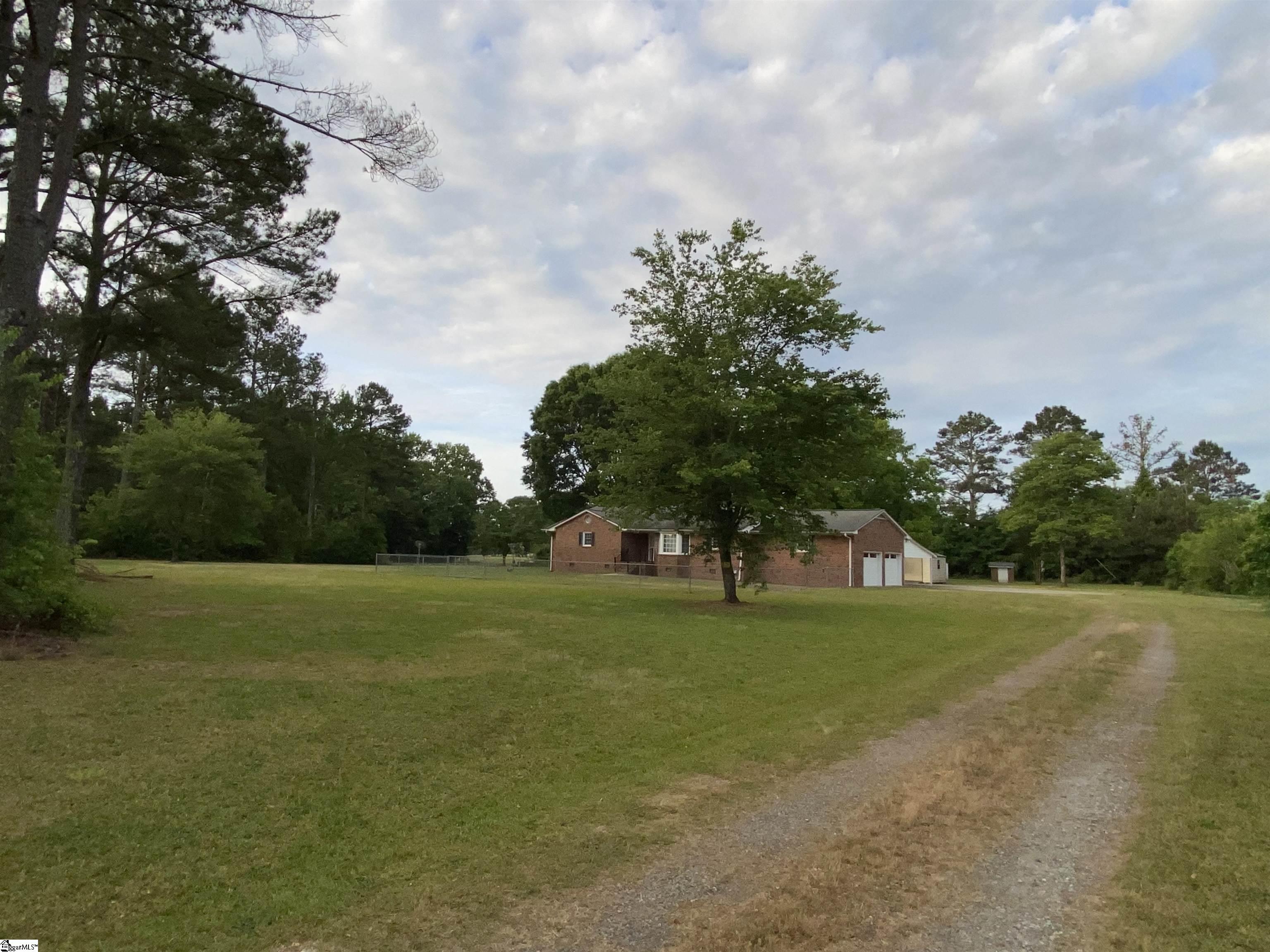 1044 Bush River Road Clinton, SC 29325 - Photo 2 of 27 Gallery Image 2