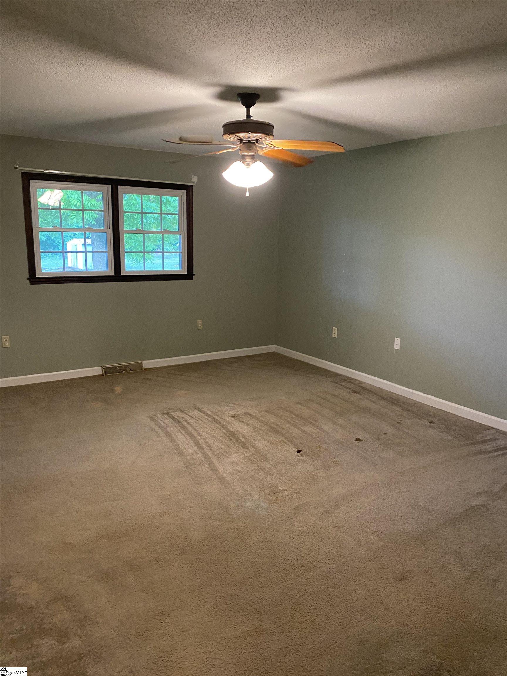 1044 Bush River Road Clinton, SC 29325 - Photo 23 of 27 Gallery Image 23