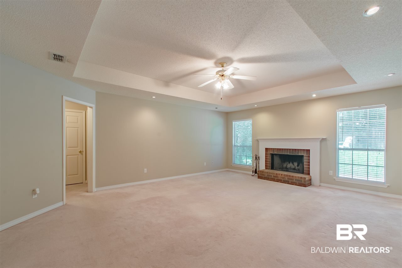 200 Lakeview Loop Daphne, AL 36526 - Photo 8 of 37