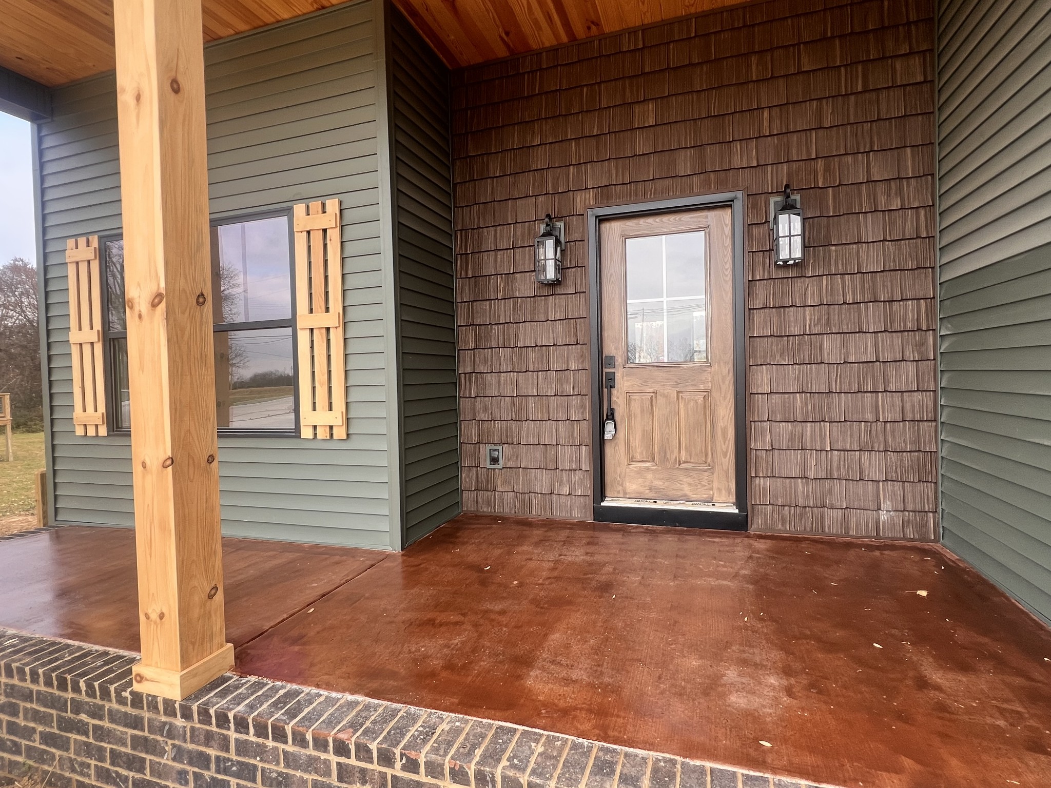 1769 Viola Road McMinnville, TN 37110 - Photo 5 of 28 a view of front door of a house