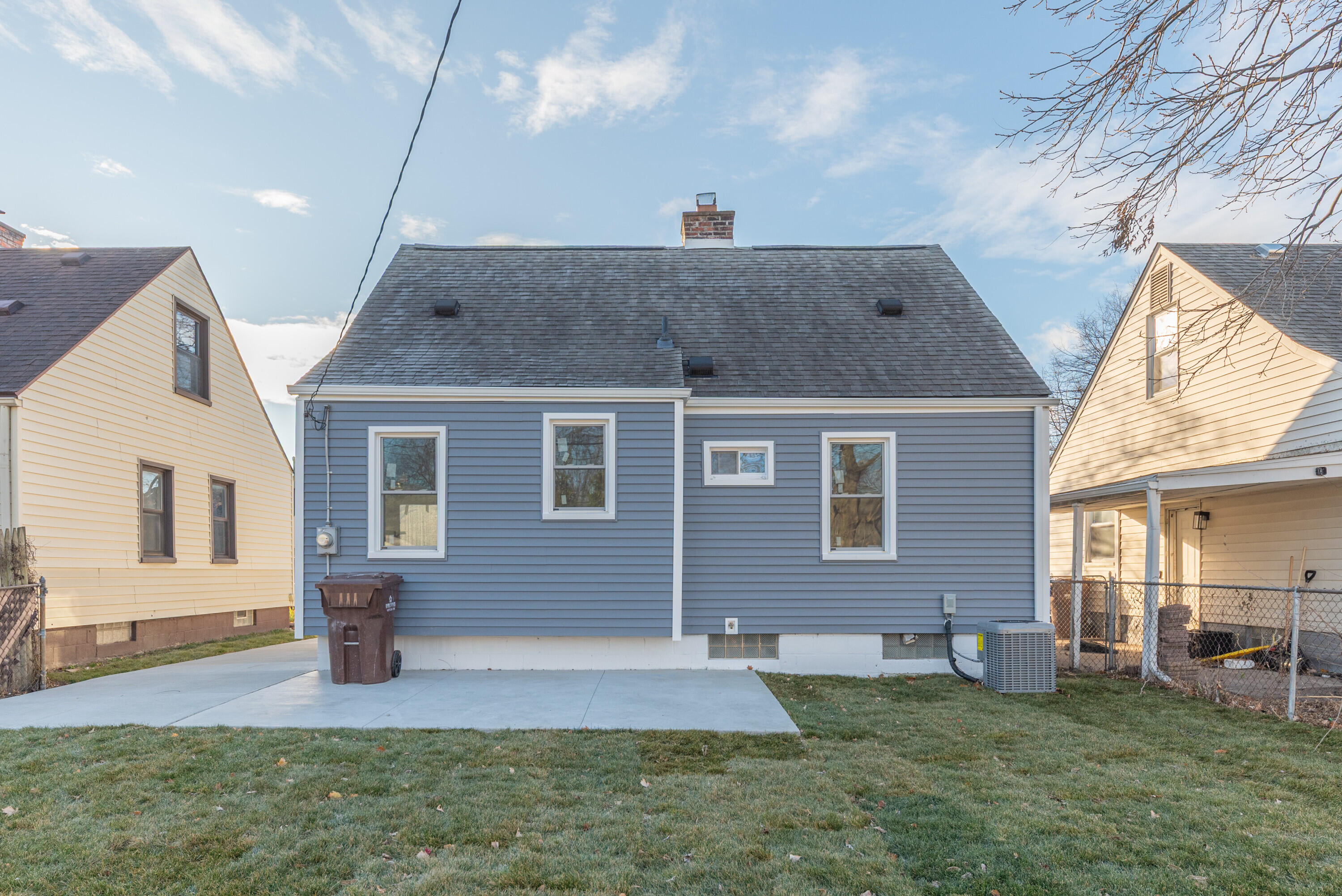 33988 Richard Street Wayne, MI 48184 - Photo 28 of 35 Rear Exterior-3