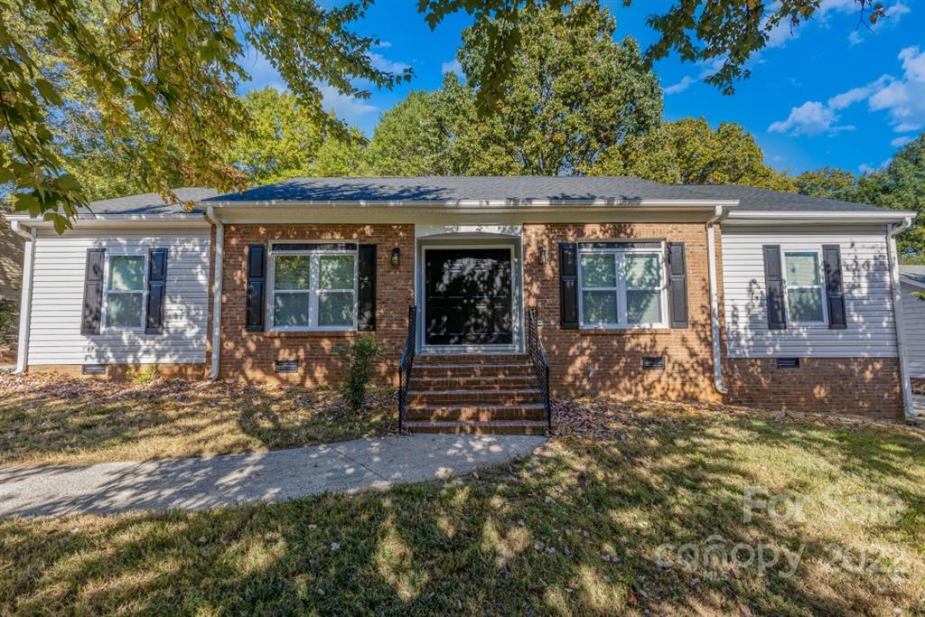 11808 Painted Tree Road Charlotte, NC 28226 - Photo 1 of 34 Gallery Image 1