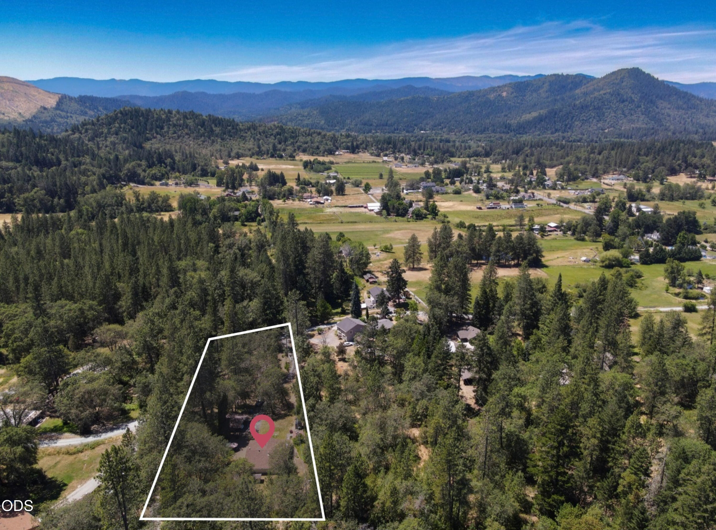 4041 Woodland Park Road Grants Pass, OR 97527 - Photo 33 of 36