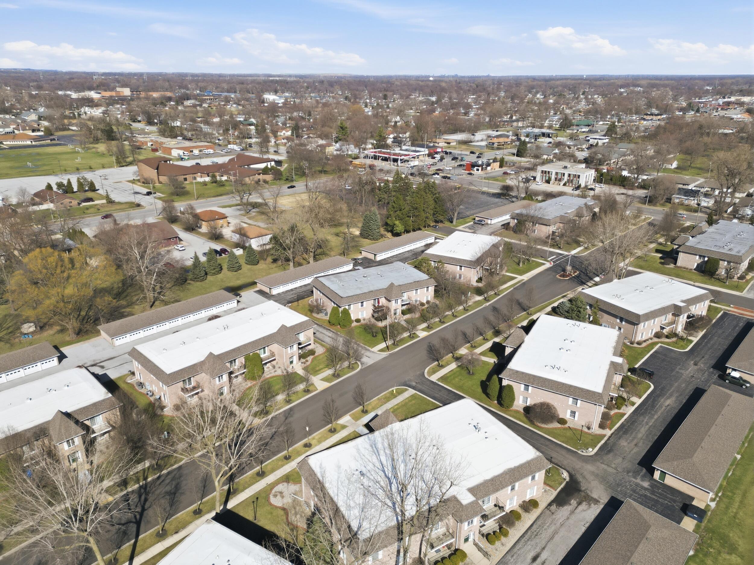 2711 Georgetowne Drive, Unit B2 Highland, IN 46322 - Photo 25 of 29 2500x1875