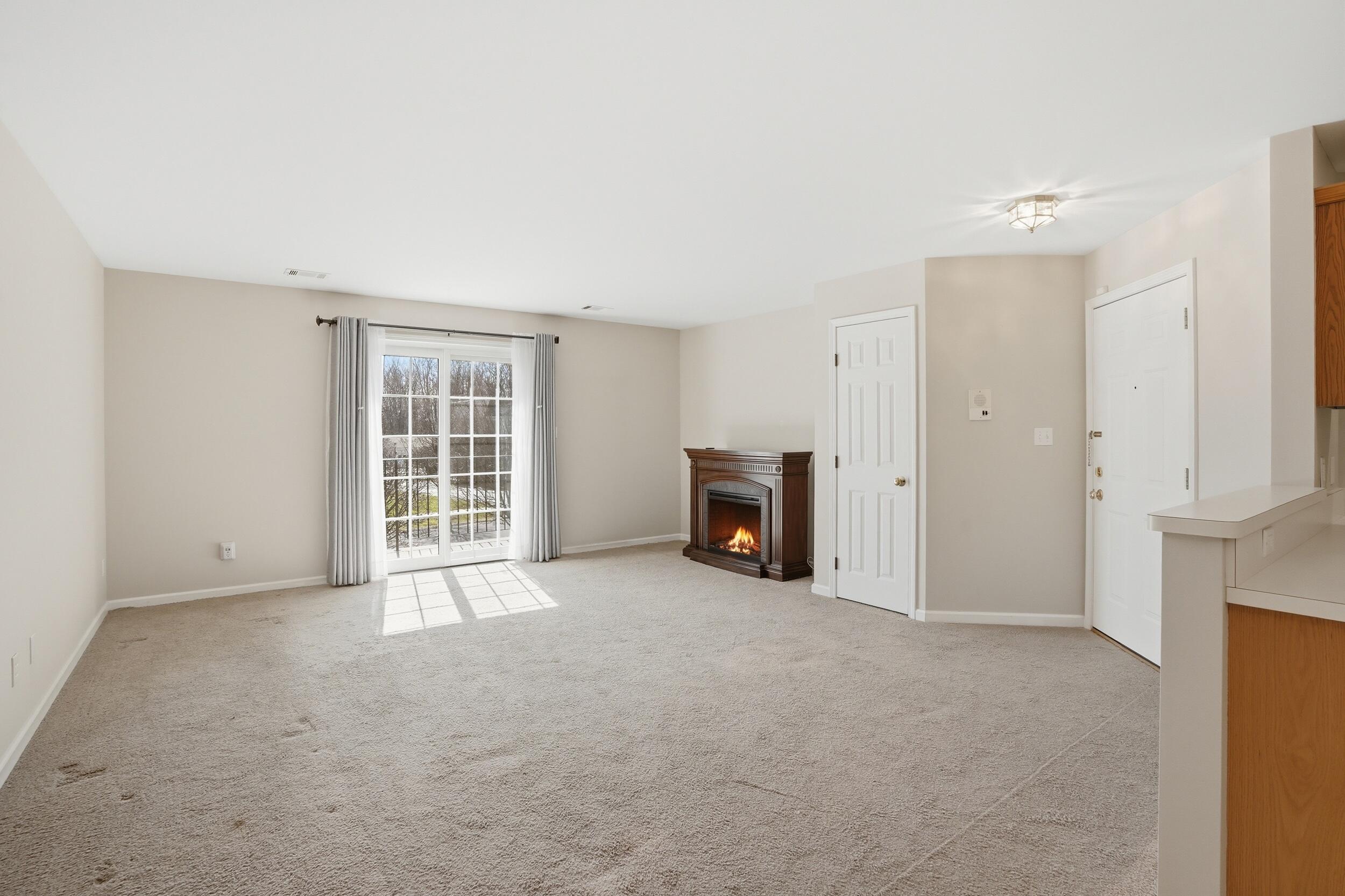 2711 Georgetowne Drive, Unit B2 Highland, IN 46322 - Photo 3 of 26 2500x1665