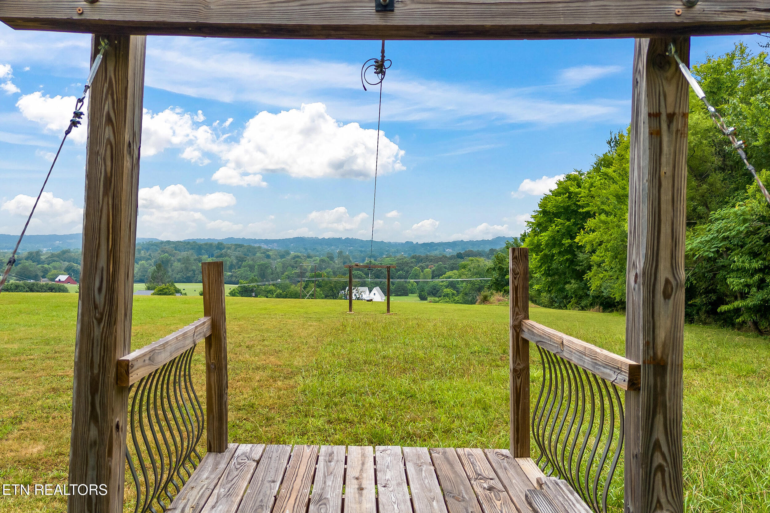 4628 Meredith Road Knoxville, TN 37921 - Photo 17 of 30 4628 meredith road-17