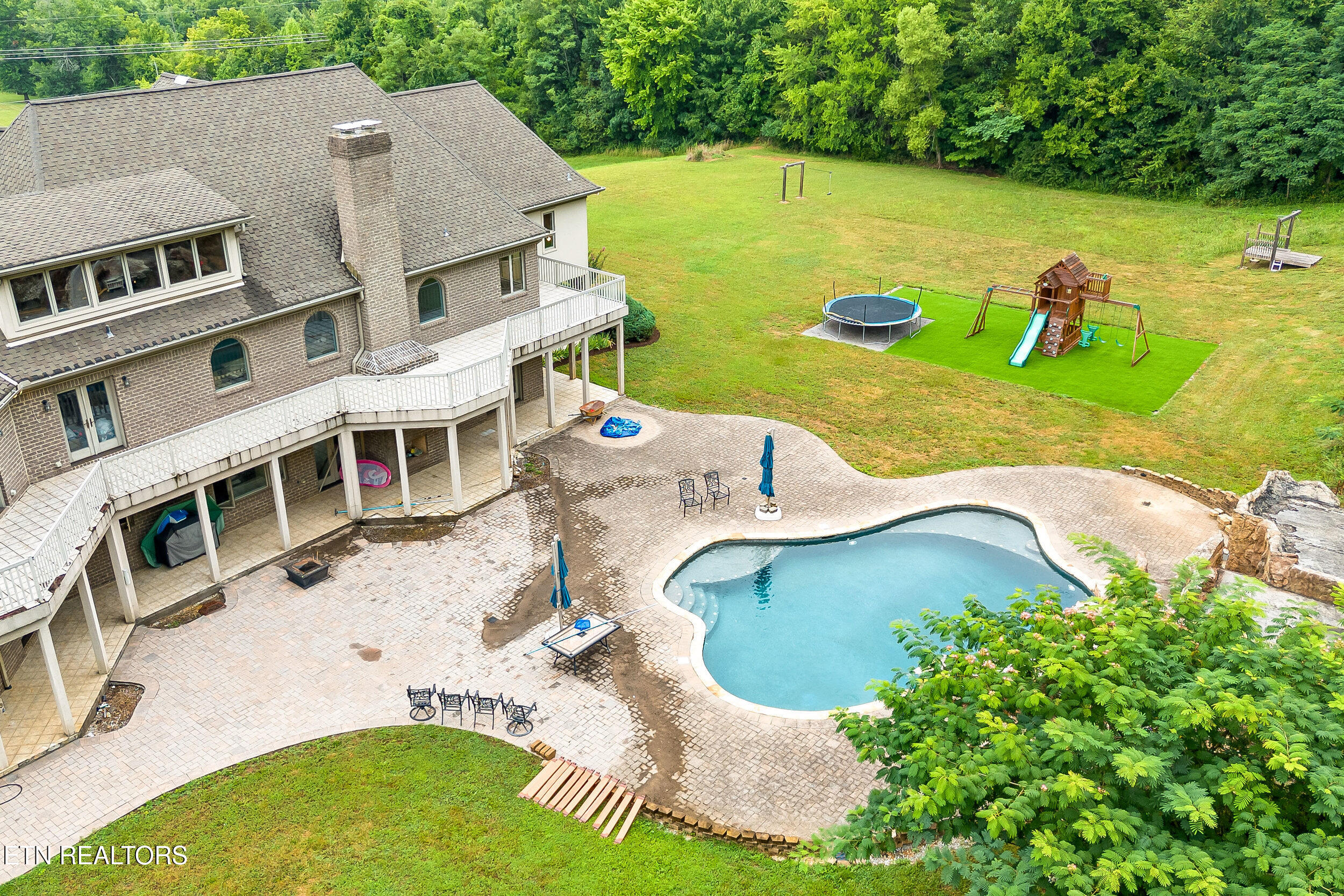 4628 Meredith Road Knoxville, TN 37921 - Photo 8 of 30 4628 meredith road-08