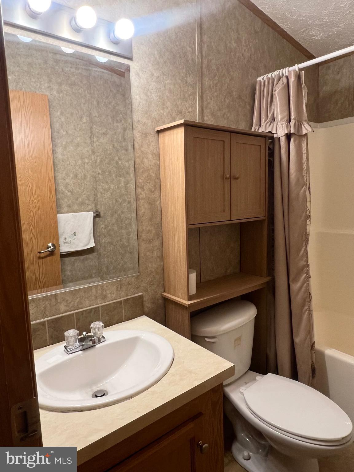 1302 Gibson Road, Unit 135 Bensalem, PA 19020 - Photo 11 of 20