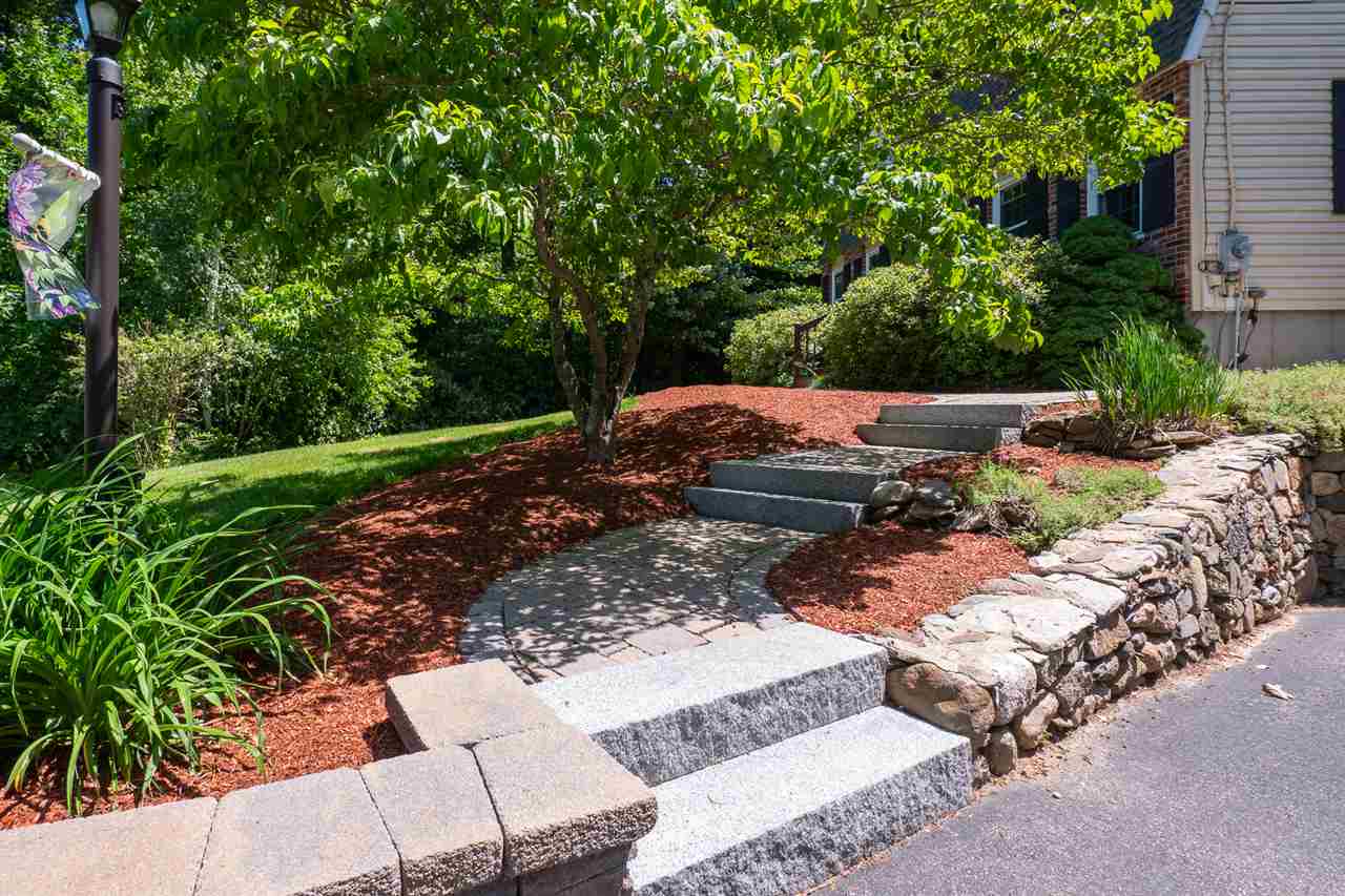 9 Birnum Woods Road Stratham, NH 03885 - Photo 4 of 38