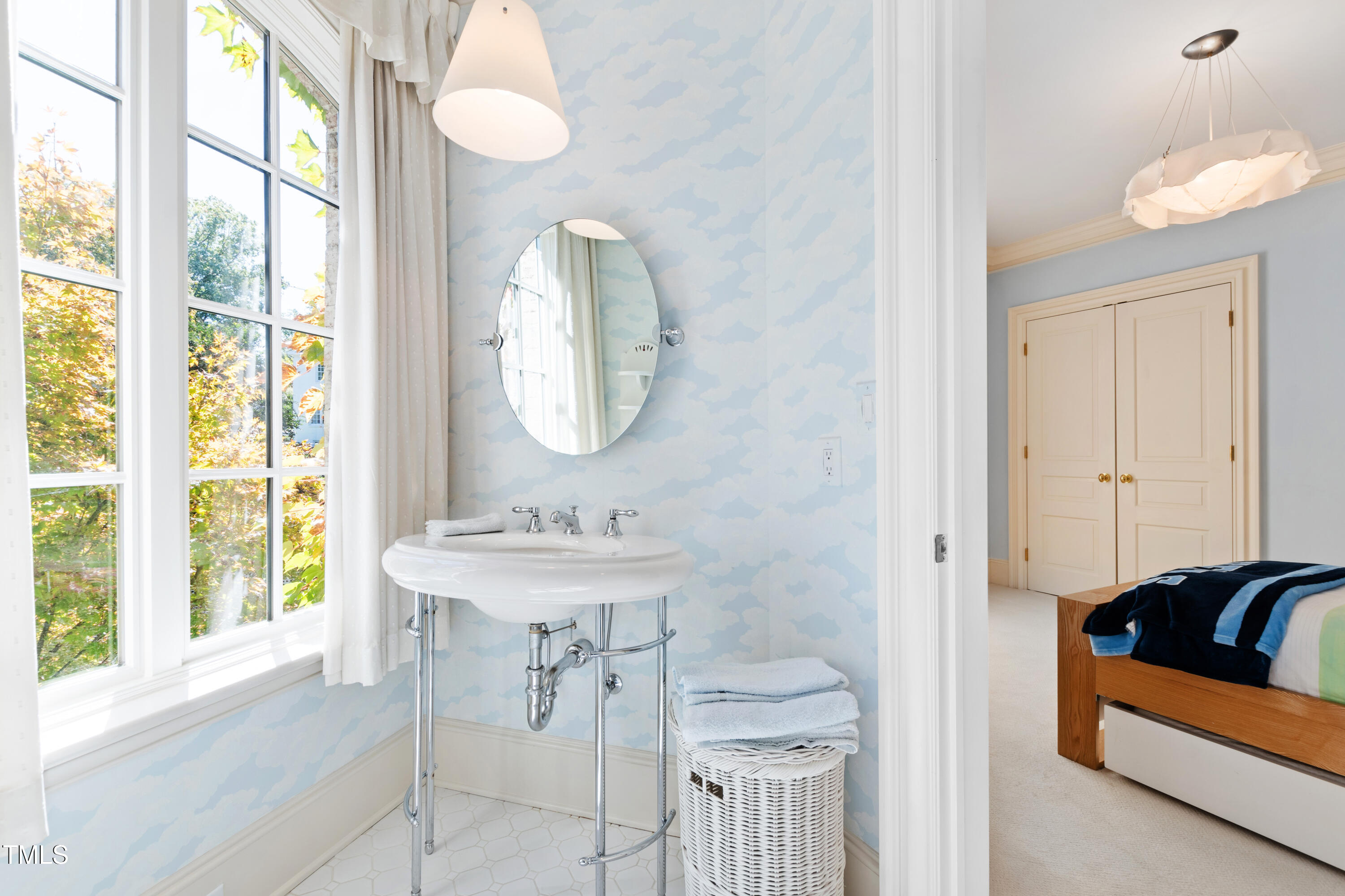 2658 Davis Street Raleigh, NC 27608 - Photo 65 of 99 3rd Suite