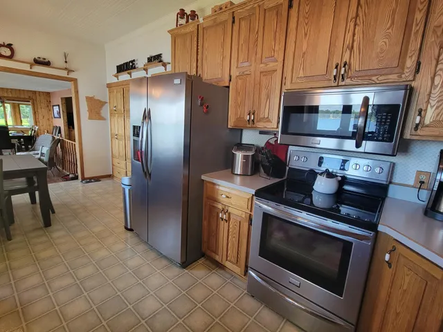 $949,900 | 21414 Beach Road, Deerwood, MN 56444