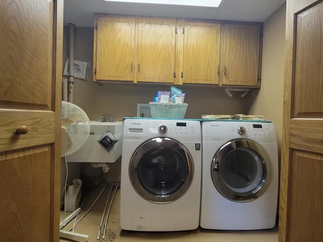 $949,900 | 21414 Beach Road, Deerwood, MN 56444