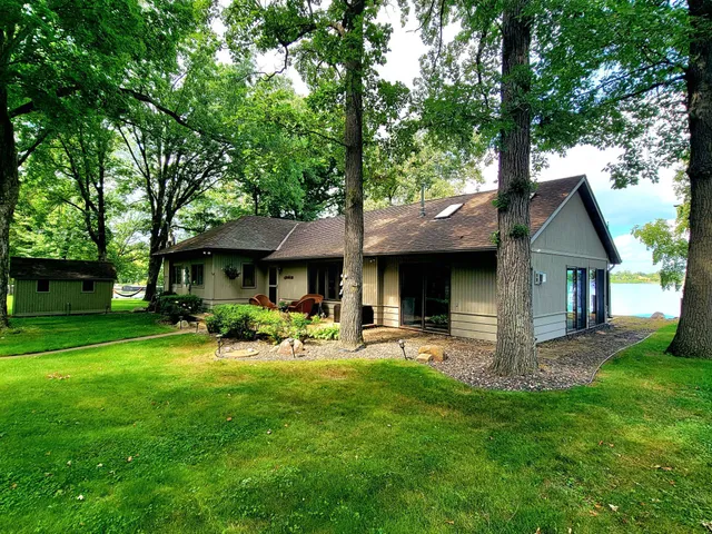 $949,900 | 21414 Beach Road, Deerwood, MN 56444