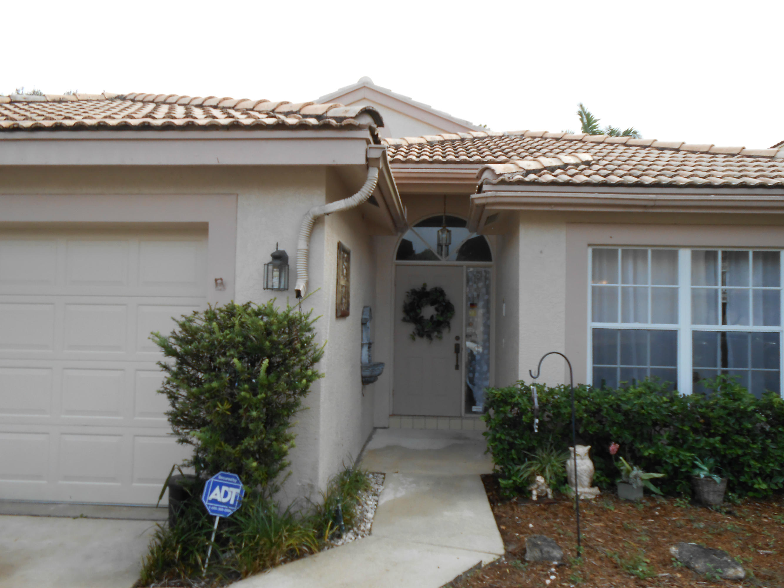 10910 Crescendo Circle Boca Raton, FL 33498 - Photo 2 of 22 DSCN0008