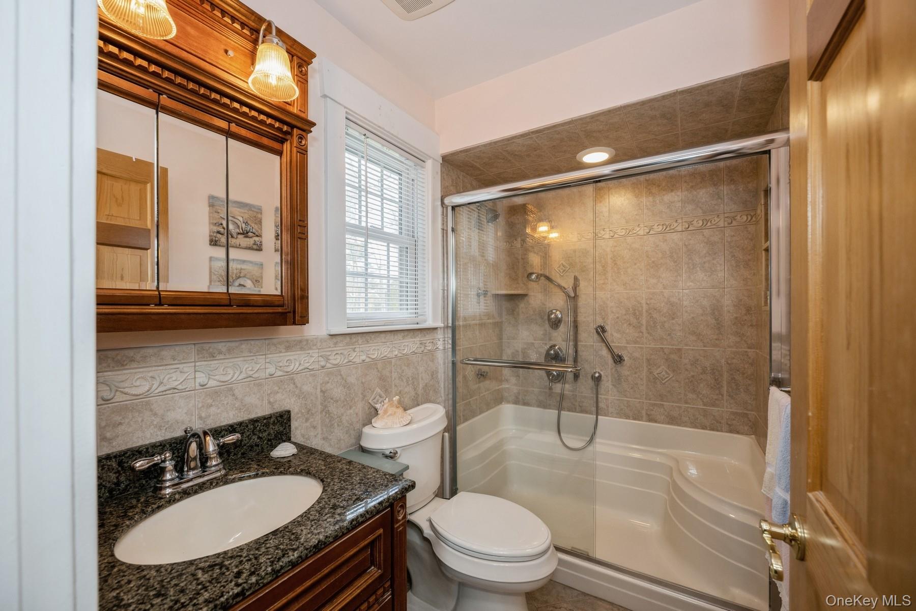 229 Springville Road Hampton Bays, NY 11946 - Photo 11 of 17