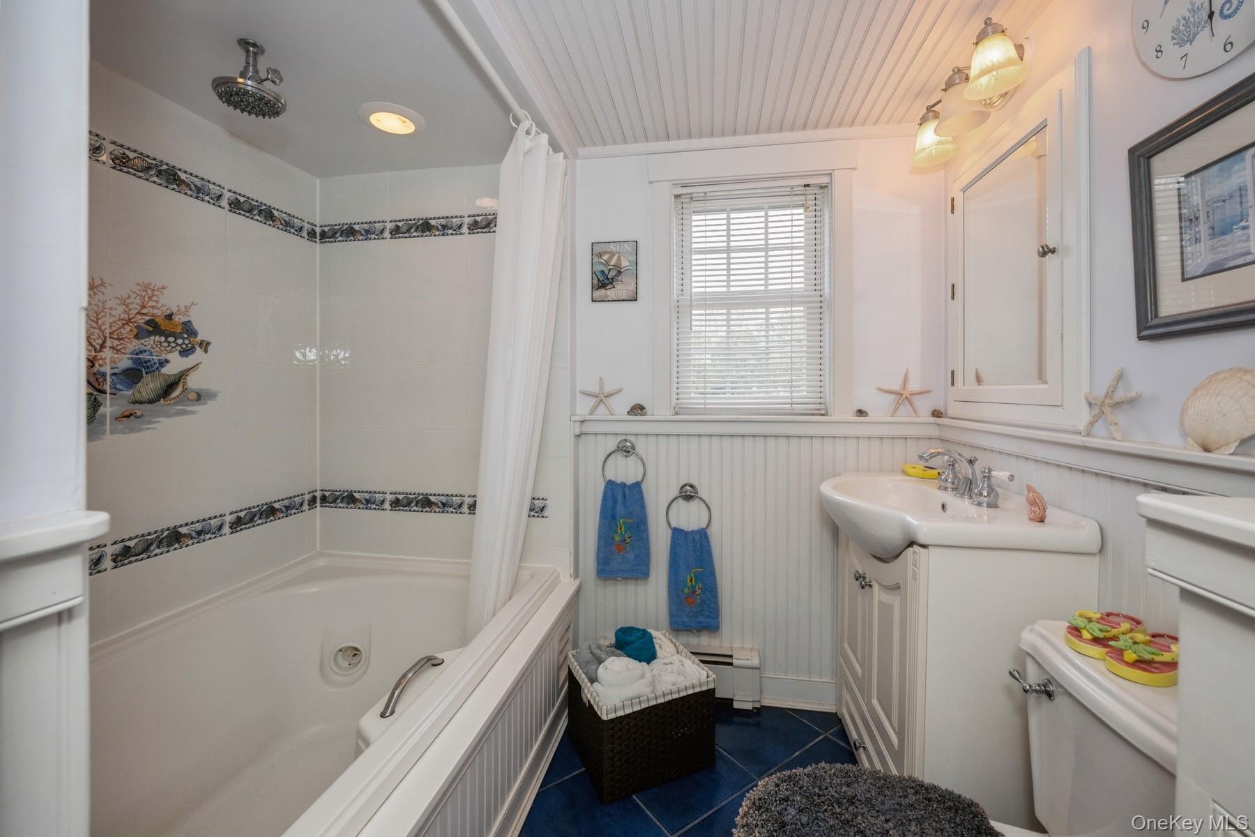 229 Springville Road Hampton Bays, NY 11946 - Photo 7 of 17