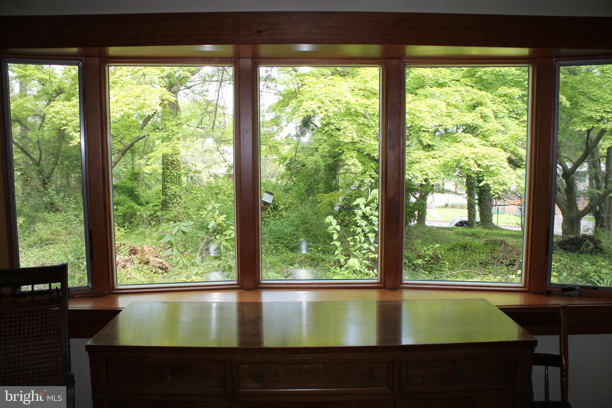1150 Fitzwatertown Road Dresher, PA 19025 - Photo 20 of 44 Livingroom bay window