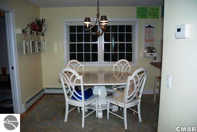940 Glencoe Road Alma, MI 48801 - Photo 5 of 25 1773309-4.JPG