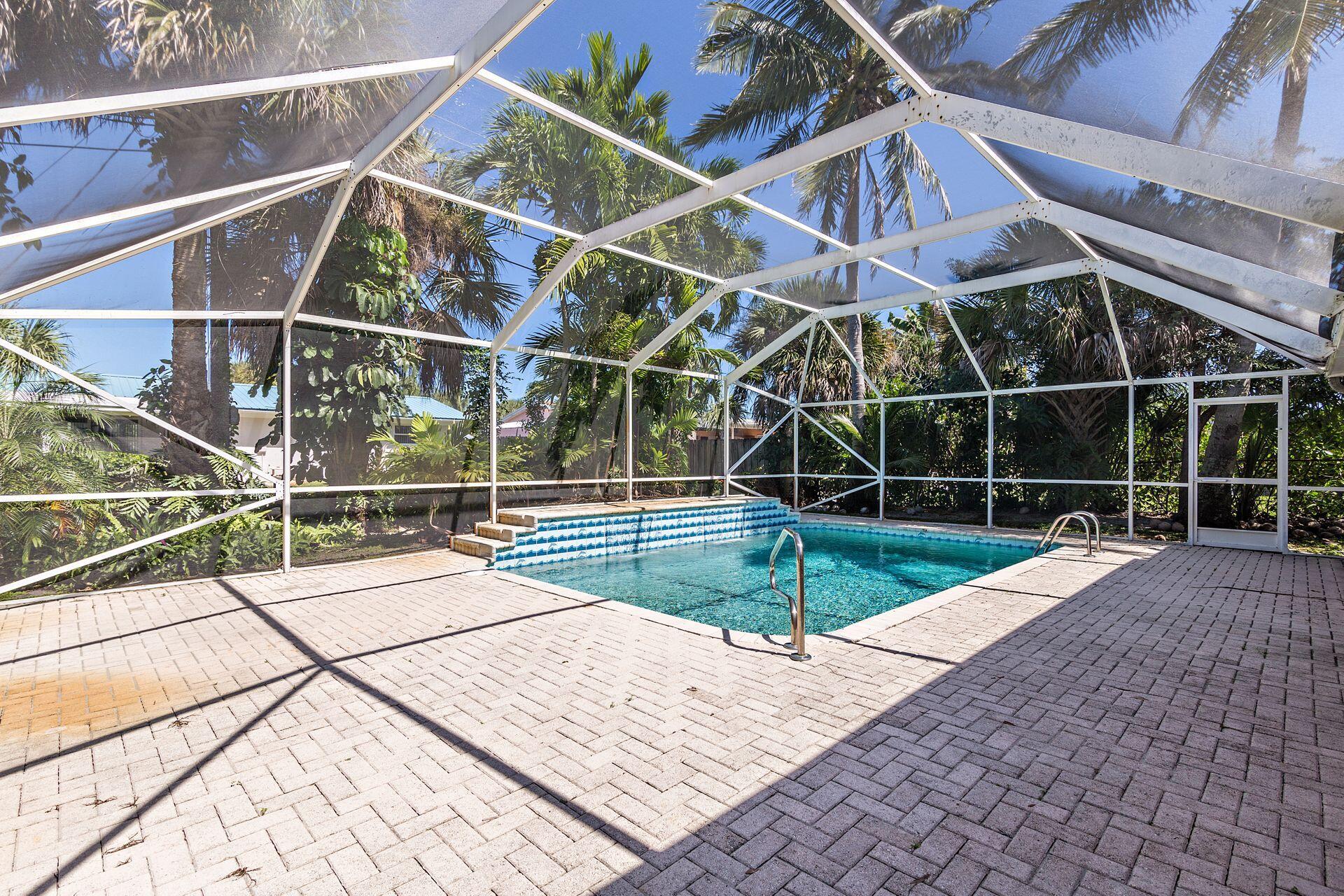 3 Ridgewood Circle Tequesta, FL 33469 - Photo 20 of 34 3 Ridge Pool