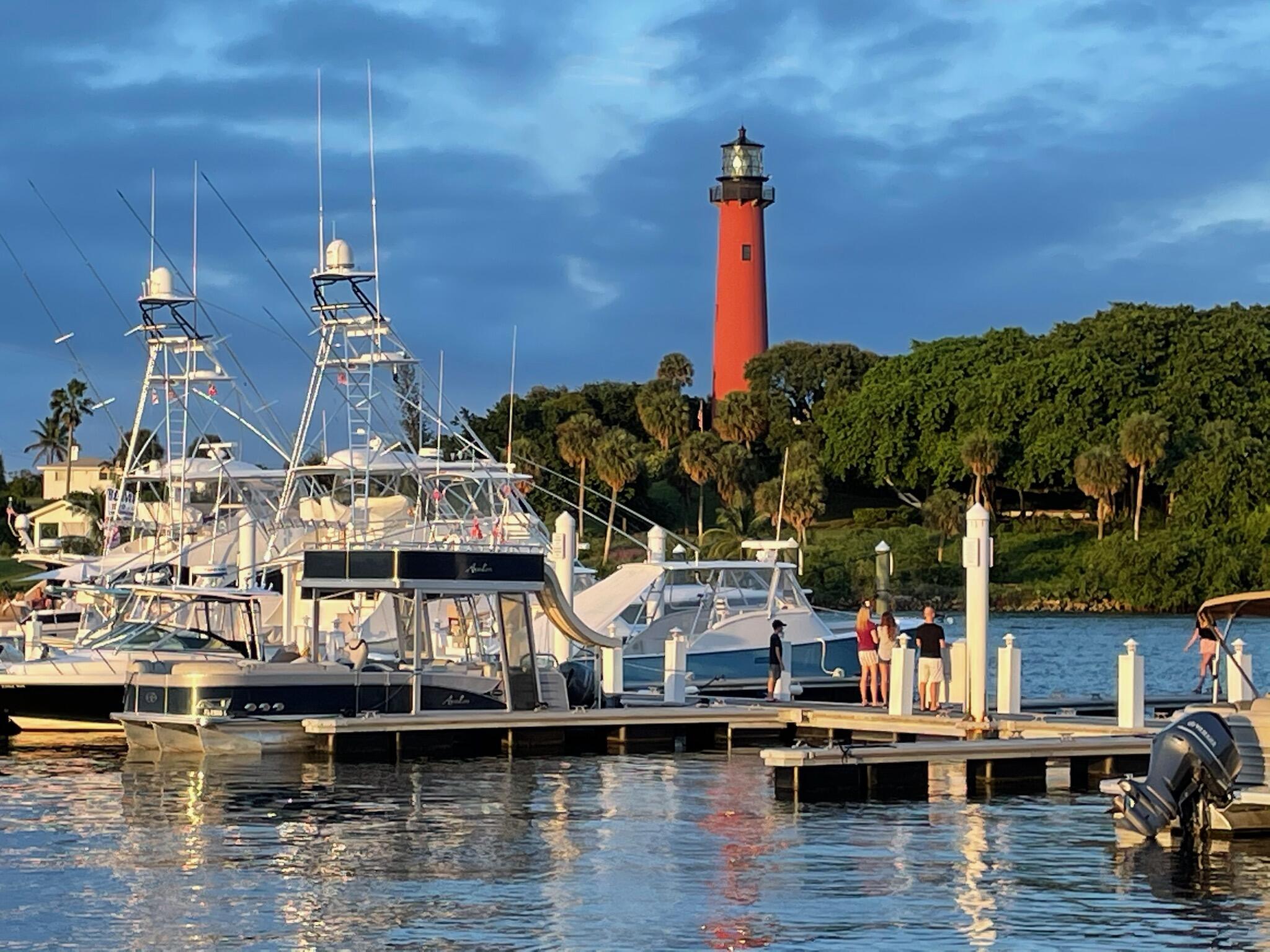 3 Ridgewood Circle Tequesta, FL 33469 - Photo 34 of 34 Lighthouse at Sunset