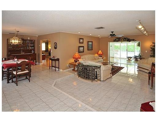 6700 Martin Road Margate, FL 33068 - Photo 8 of 21 Exterior Front