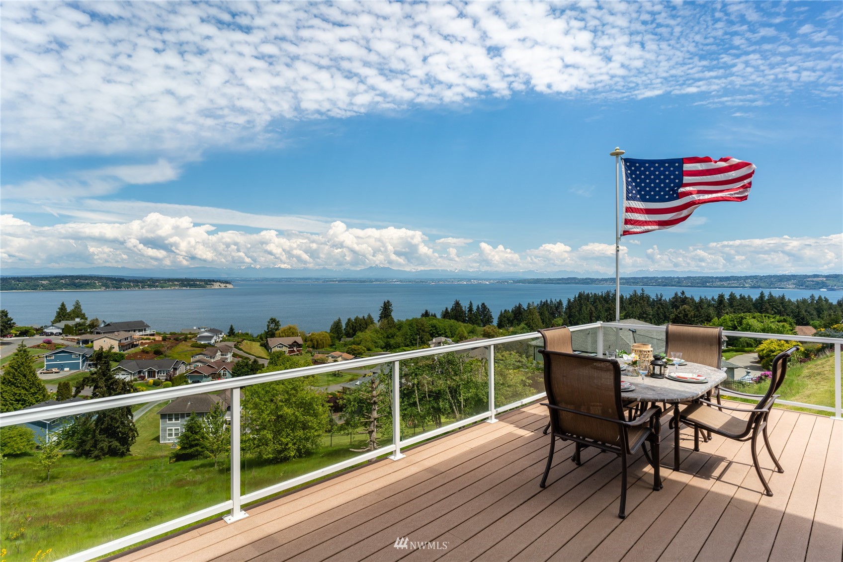 6249 Spinnaker Ridge Lane Clinton, WA 98236 - Photo 11 of 40 Gallery Image 11