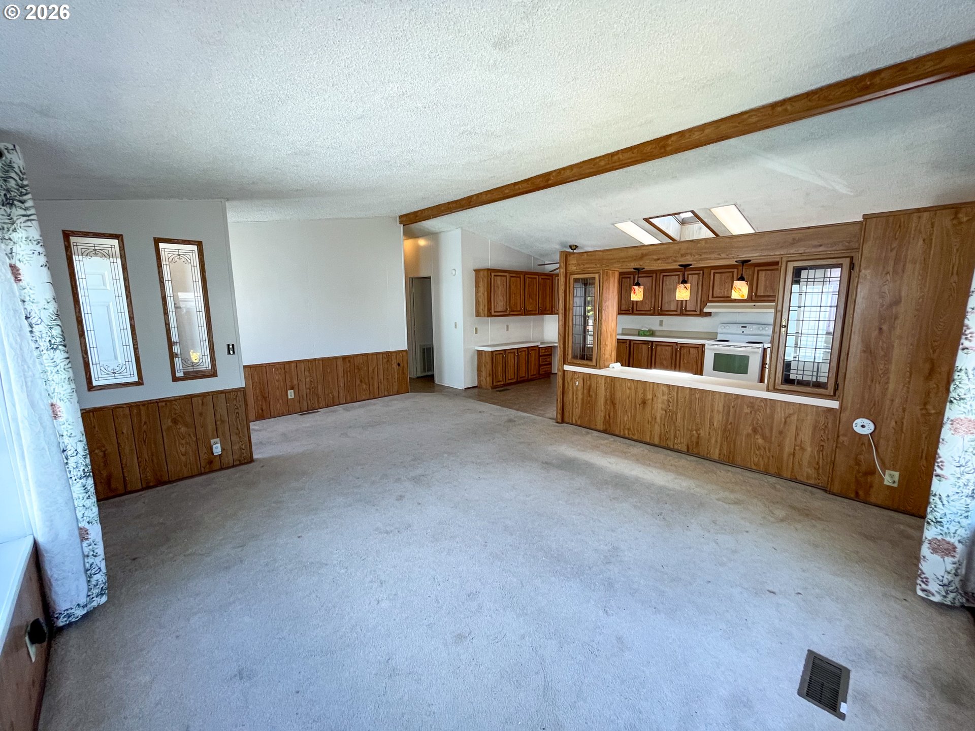 5660 Daisy Street, Unit 48 Springfield, OR 97478 - Photo 6 of 12