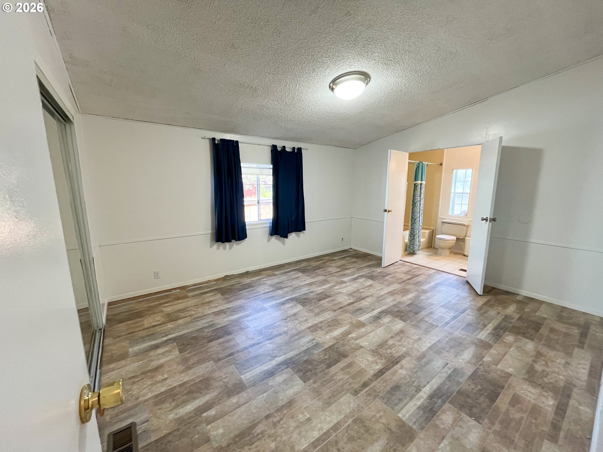 5660 Daisy Street, Unit 48 Springfield, OR 97478 - Photo 8 of 12 Bedroom, Primary
