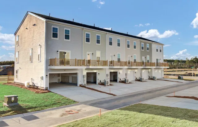 $324,990 | 144 Buck Fever Lane, Summerville, SC 29486