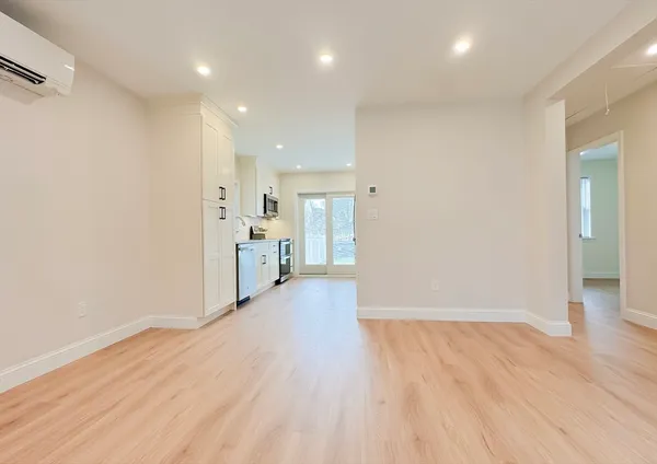 $2,895 | 40 Walter Street, Unit A, Lynn, MA 01902