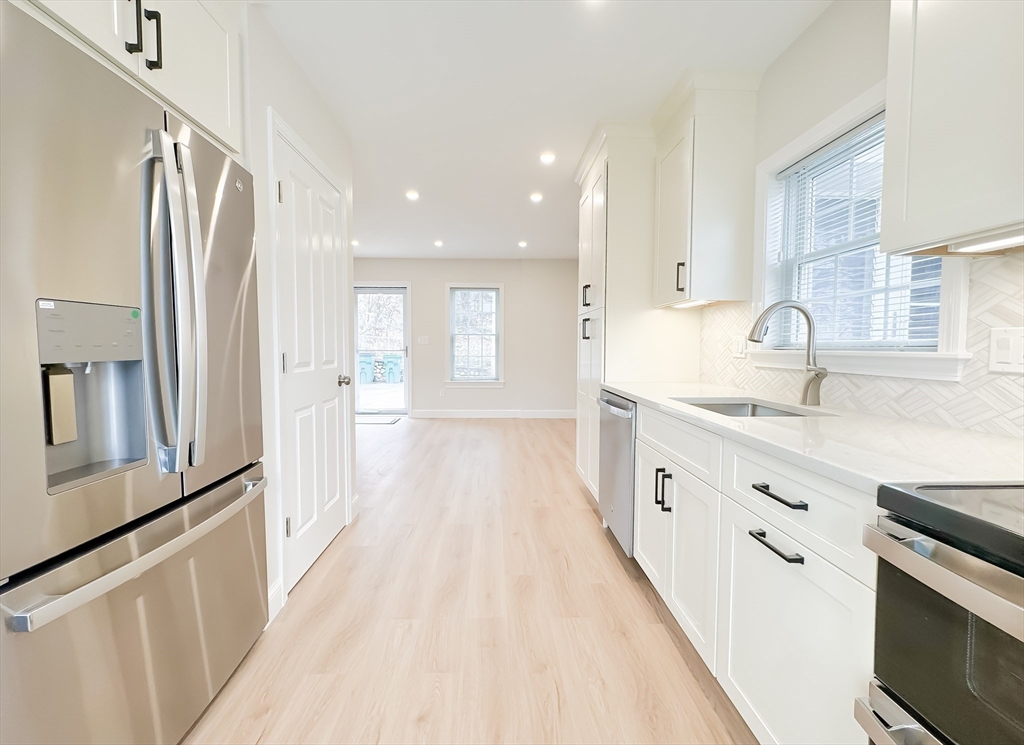 40 Walter Street, Unit A Lynn, MA 01902 - Photo 17 of 25