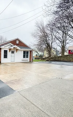 $2,895 | 40 Walter Street, Unit A, Lynn, MA 01902