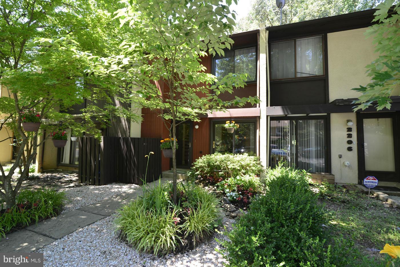 2204 Coppersmith Square Reston, VA 20191 - Photo 1 of 30 Exterior (Front)
