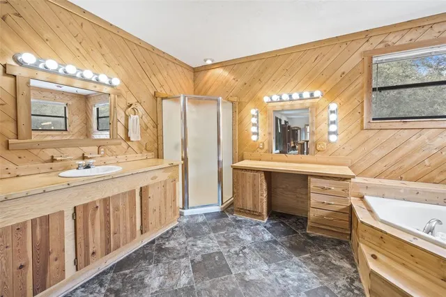 $572,000 | 3140 Southeast 23rd Place, Sumterville, FL 33585