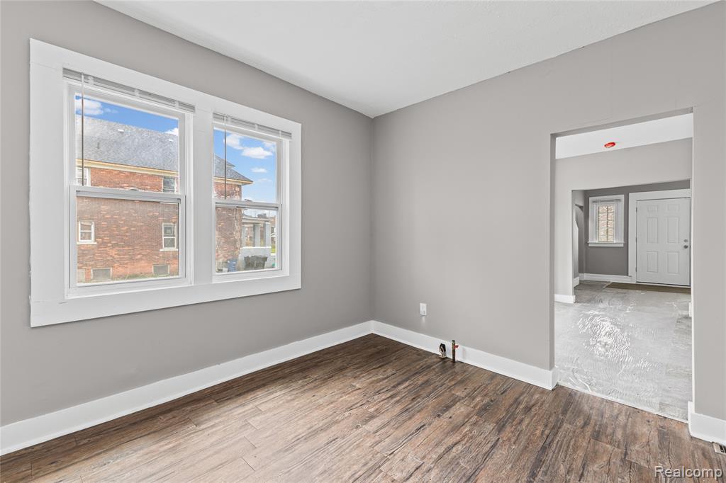 3010 Montclair Street Detroit, MI 48214 - Photo 30 of 61