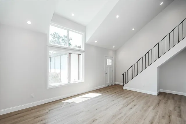 $439,000 | 5 Amesworth Court, Middle Island, NY 11953