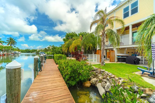 $3,699,900 | 217 Sombrero Beach Road, Unit 1 & 2, Marathon, FL 33050